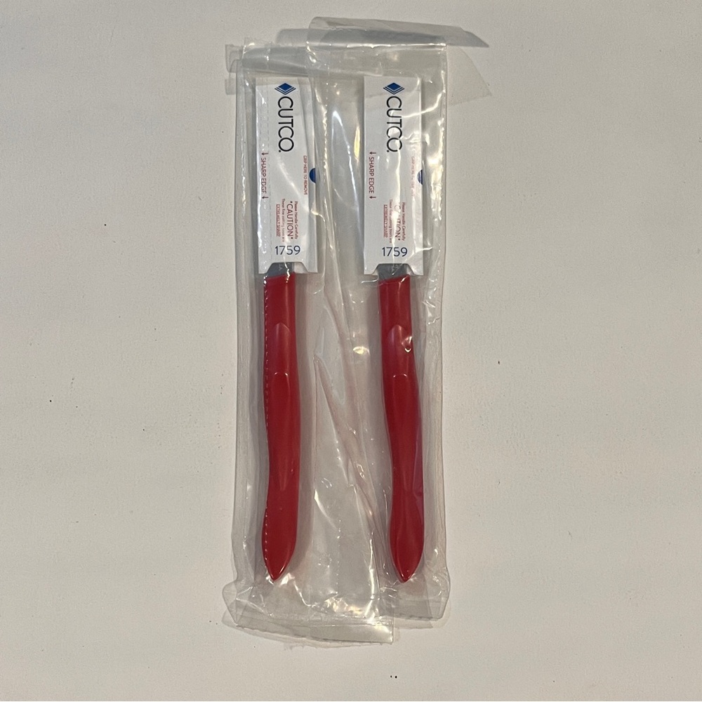 2x Cutco 1759 Table Knives with Red Handles